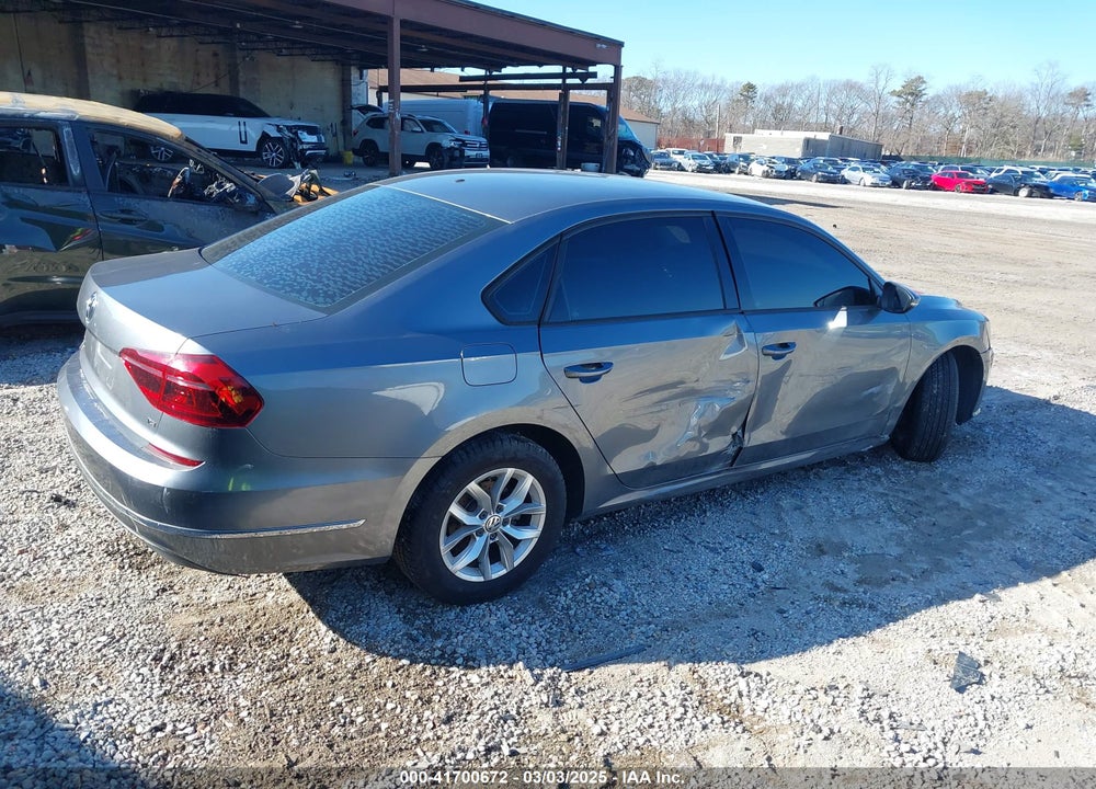 2018 VOLKSWAGEN PASSAT 2.0T R-LINE/2.0T S VIN: 1VWAA7A32JC023361