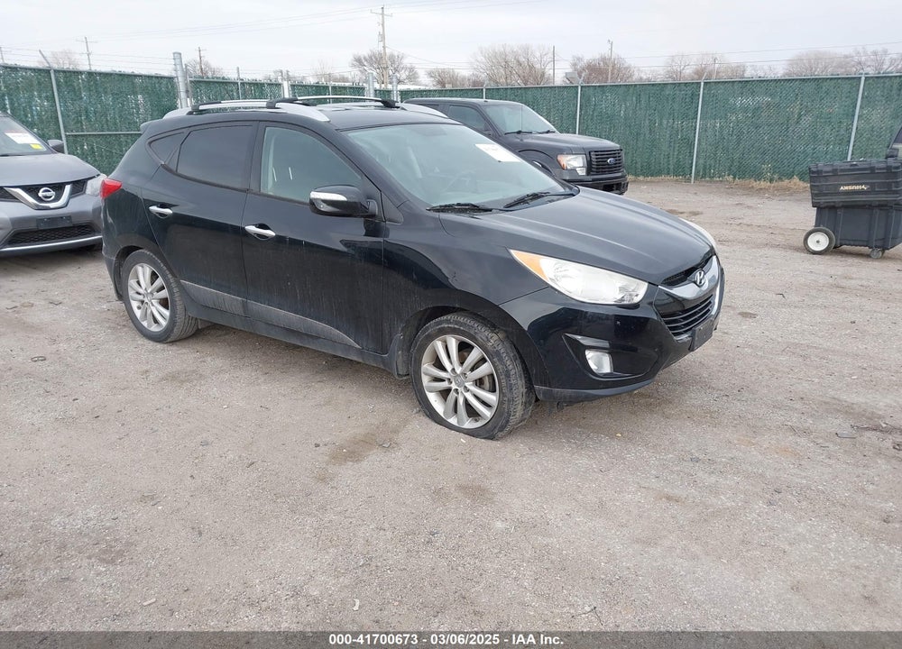 2011 HYUNDAI TUCSON LIMITED VIN: KM8JU3AC8BU231982