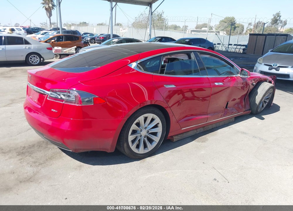 2016 TESLA MODEL S VIN: 5YJSA1E22GF174654