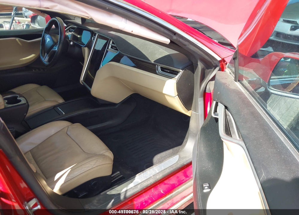 2016 TESLA MODEL S VIN: 5YJSA1E22GF174654