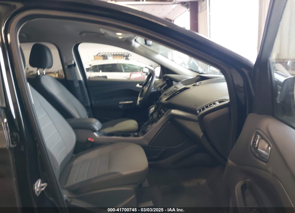 2016 FORD ESCAPE VIN: 1FMCU0G79GUC44426