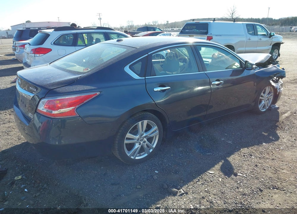 2013 NISSAN ALTIMA VIN: 1N4BL3AP4DC144738