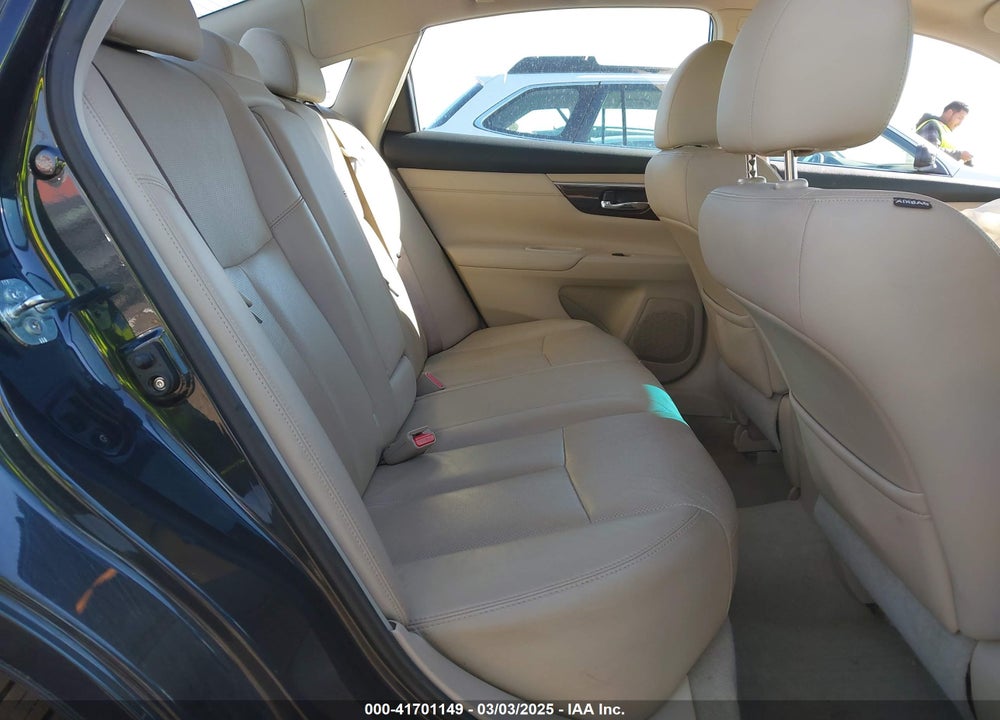 2013 NISSAN ALTIMA VIN: 1N4BL3AP4DC144738