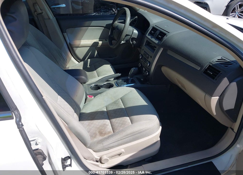2010 FORD FUSION VIN: 3FAHP0HA1AR300181