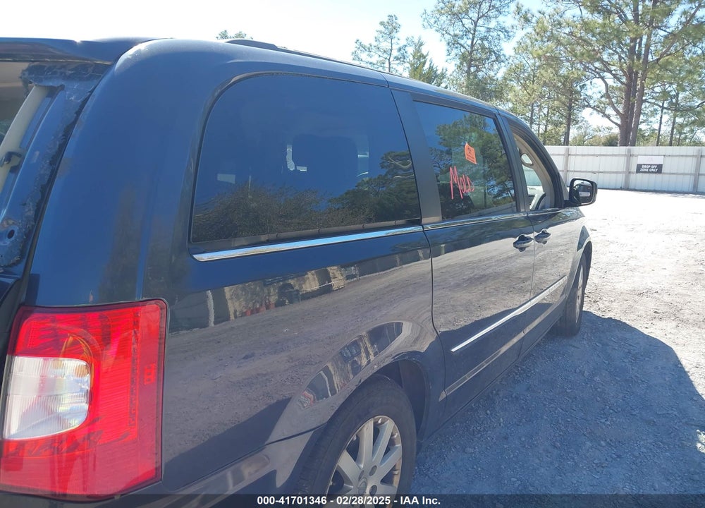 2014 CHRYSLER TOWN & COUNTRY VIN: 2C4RC1BG7ER159822