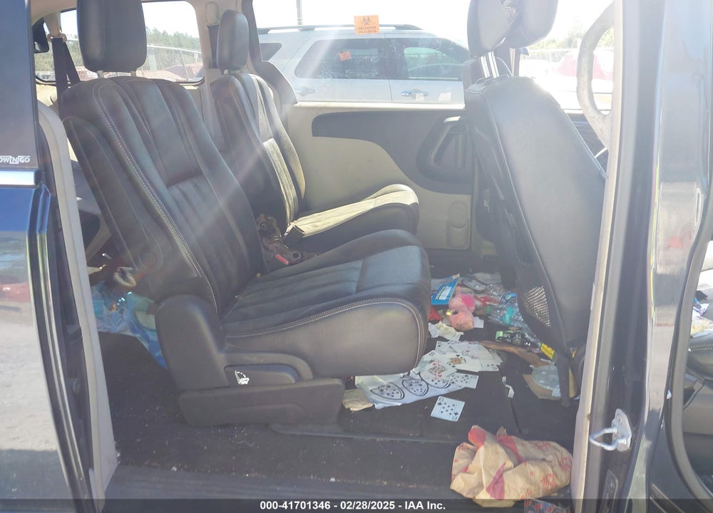 2014 CHRYSLER TOWN & COUNTRY VIN: 2C4RC1BG7ER159822