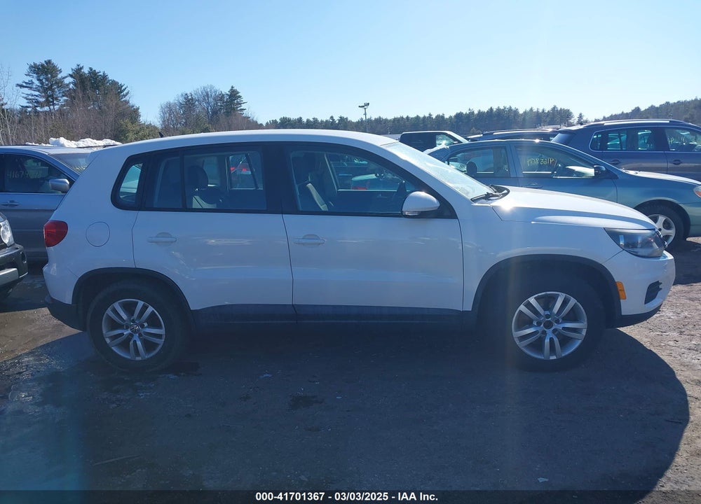 2012 VOLKSWAGEN TIGUAN VIN: WVGBV7AX8CW598785