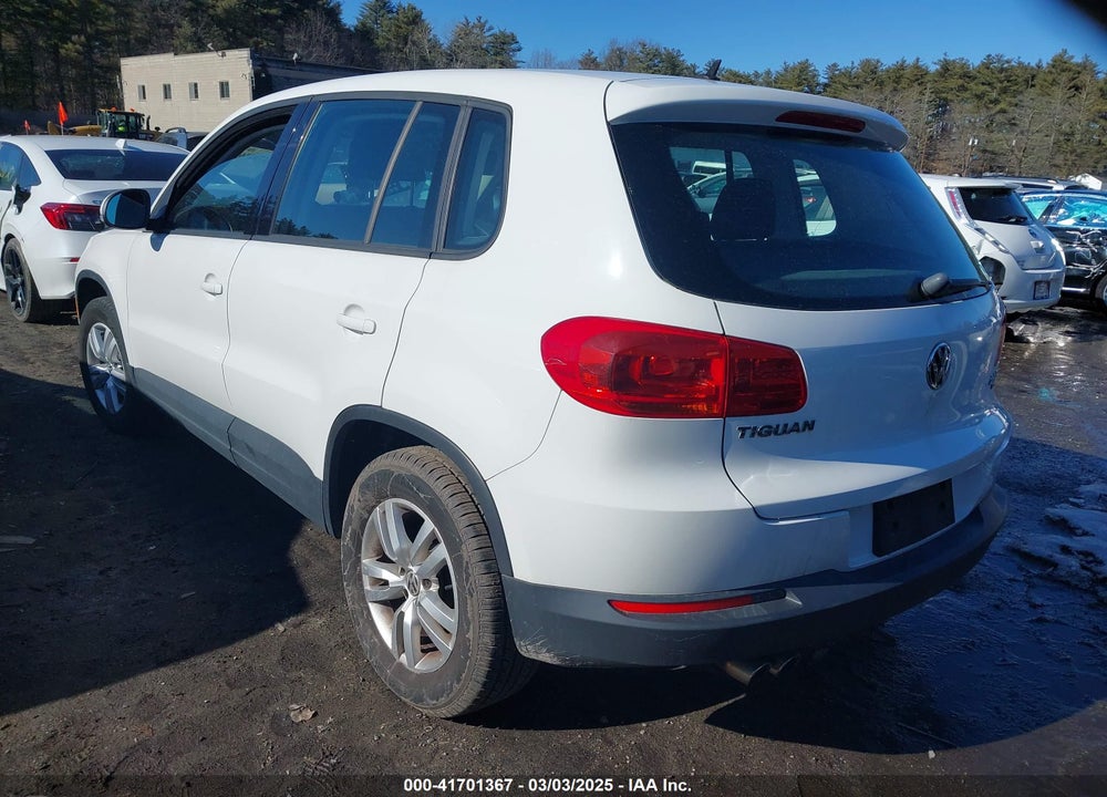 2012 VOLKSWAGEN TIGUAN VIN: WVGBV7AX8CW598785