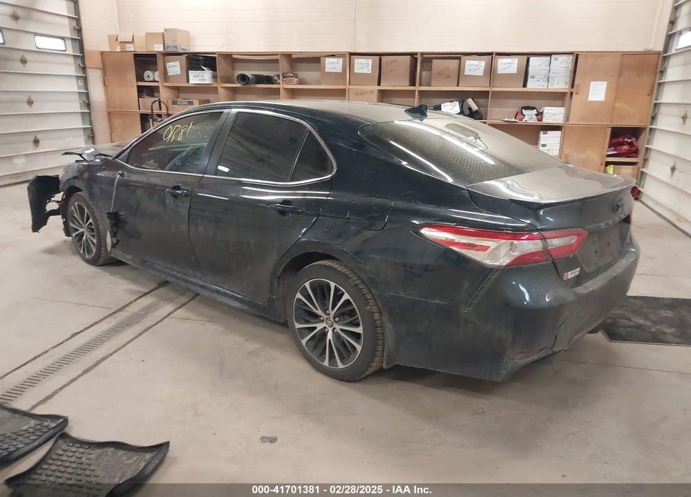 2020 TOYOTA CAMRY VIN: 4T1J11AK9LU864660