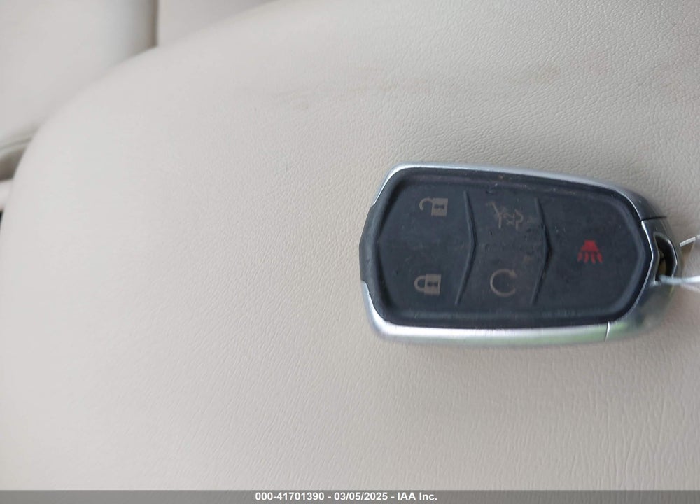 2017 CADILLAC XT5 VIN: 1GYKNDRS1HZ193928