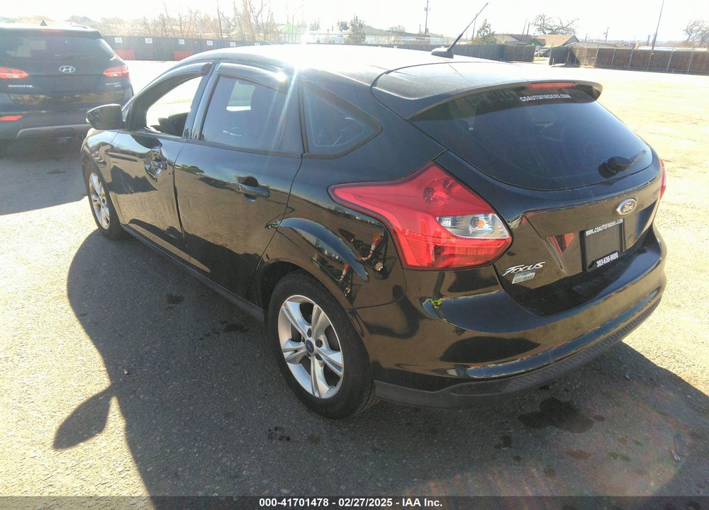 2014 FORD FOCUS SE VIN: 1FADP3K27EL169019