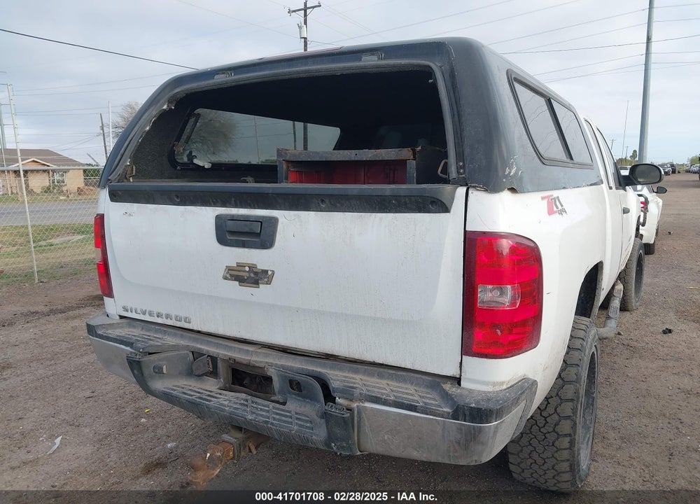 2009 CHEVROLET SILVERADO 2500HD WORK TRUCK VIN: 1GCHK49K19E104683