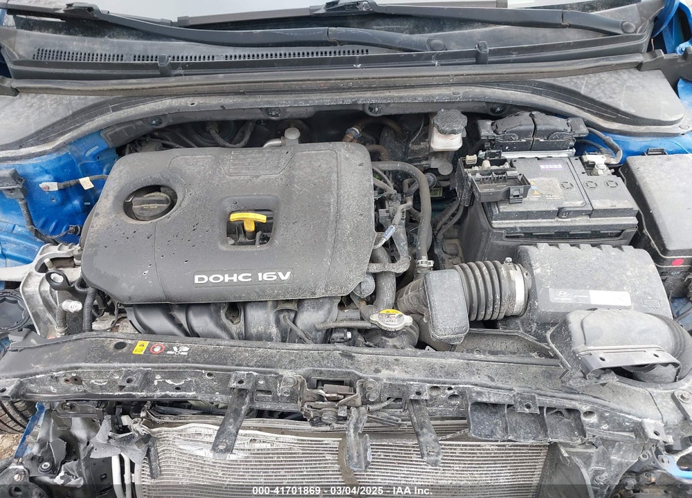 2017 HYUNDAI ELANTRA VIN: KMHD84LF3HU405917