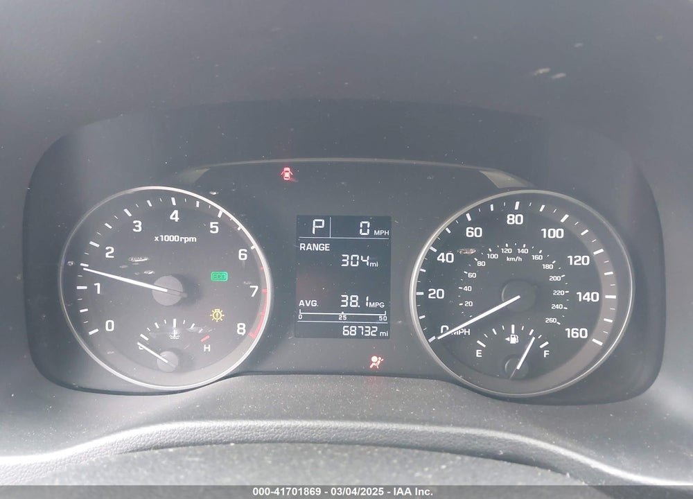 2017 HYUNDAI ELANTRA VIN: KMHD84LF3HU405917