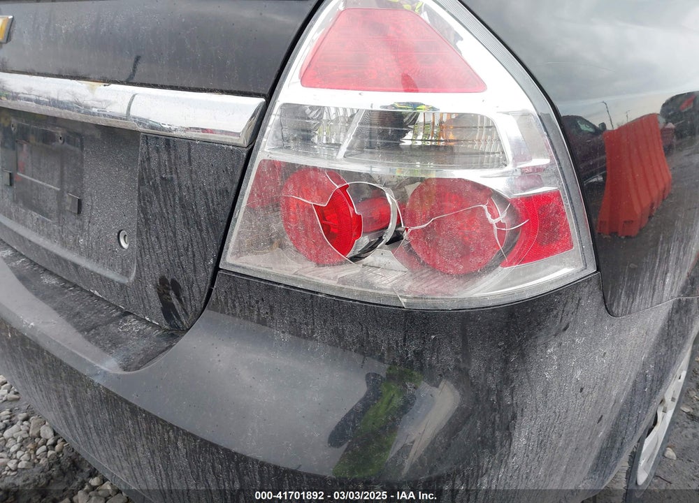 2010 CHEVROLET AVEO VIN: KL1TD5DE7AB070676