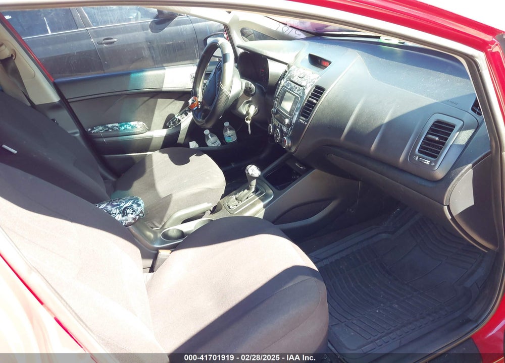 2016 KIA FORTE VIN: KNAFK4A66G5510667