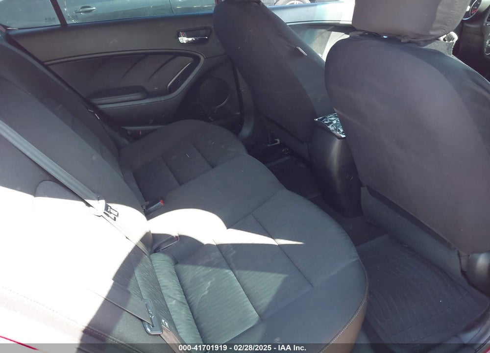 2016 KIA FORTE VIN: KNAFK4A66G5510667