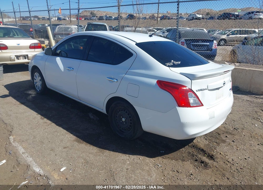 2014 NISSAN VERSA VIN: 3N1CN7APXEL825186