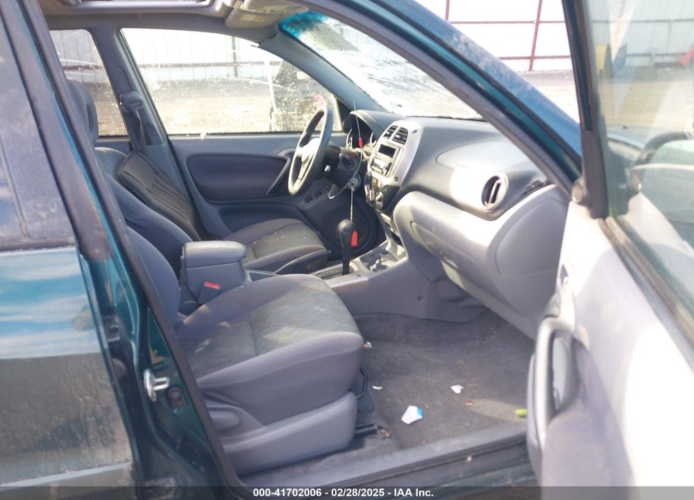 2002 TOYOTA RAV4 VIN: JTEHH20V820130867