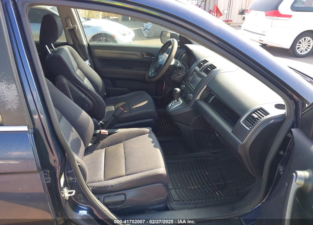 2008 HONDA CR-V LX VIN: JHLRE38358C036952