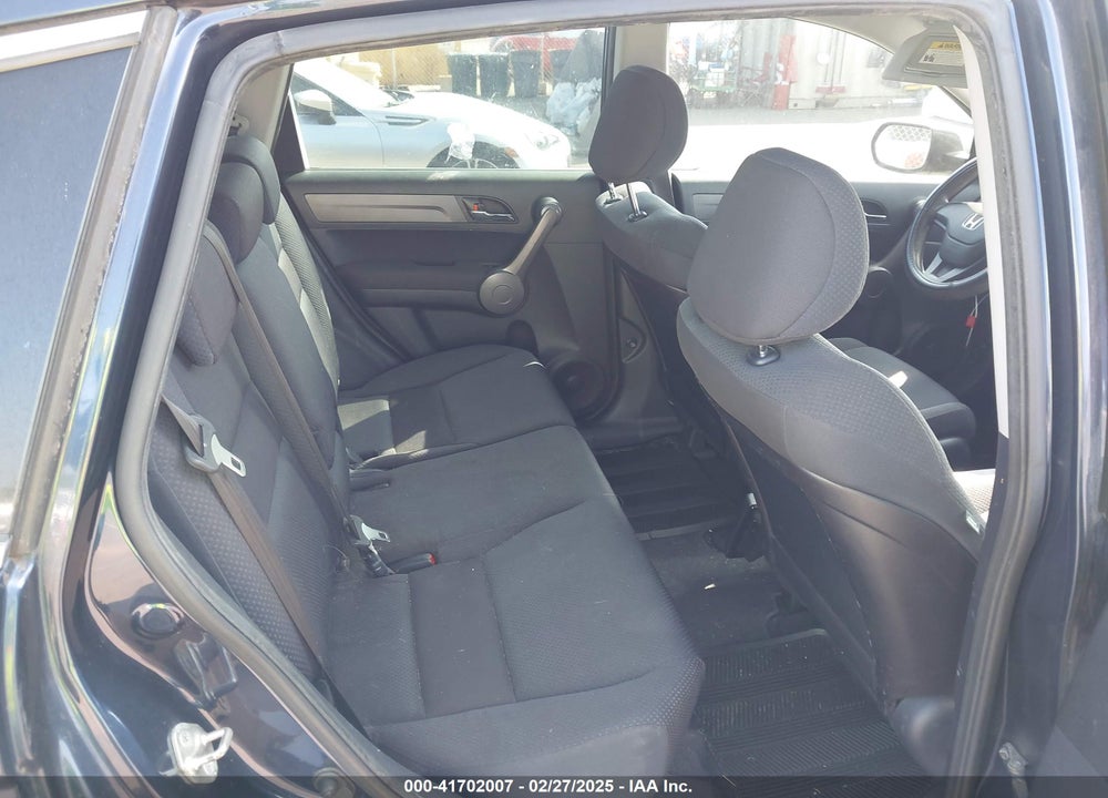 2008 HONDA CR-V LX VIN: JHLRE38358C036952