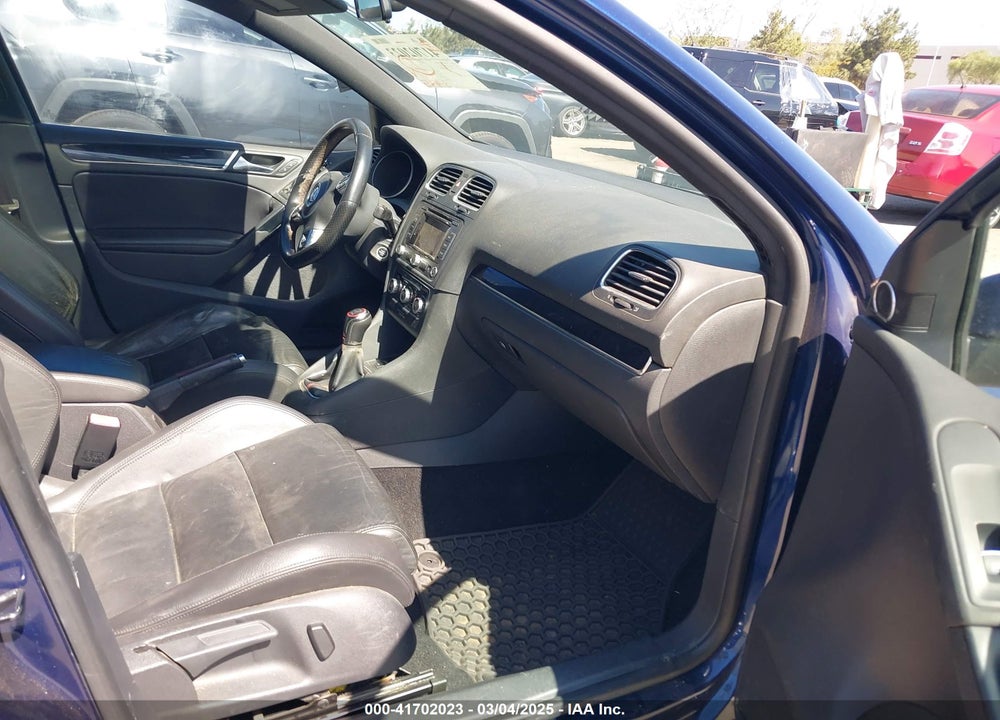 2011 VOLKSWAGEN GTI 4-DOOR AUTOBAHN VIN: WVWGD7AJ9BW104487