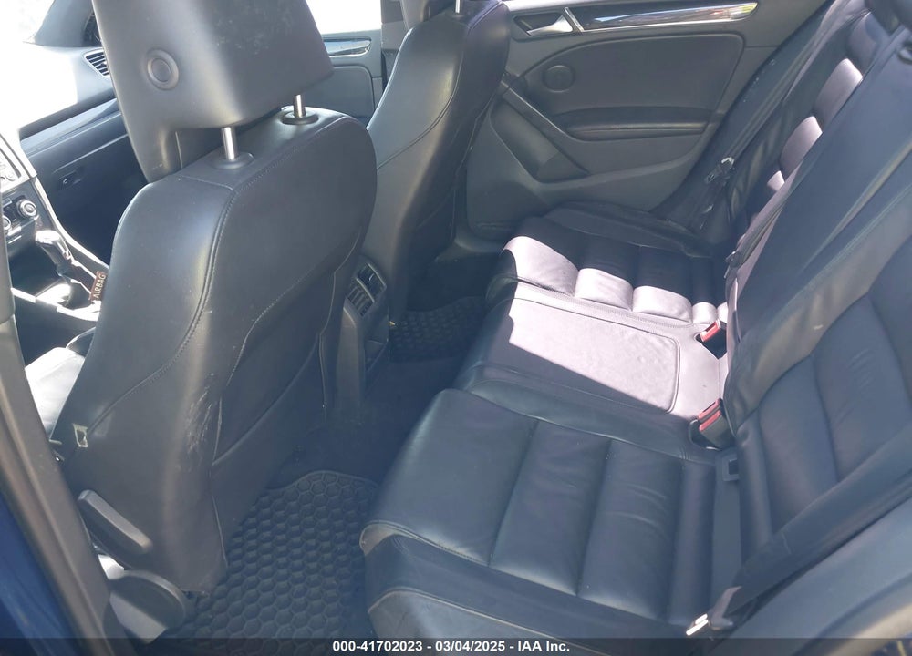 2011 VOLKSWAGEN GTI 4-DOOR AUTOBAHN VIN: WVWGD7AJ9BW104487