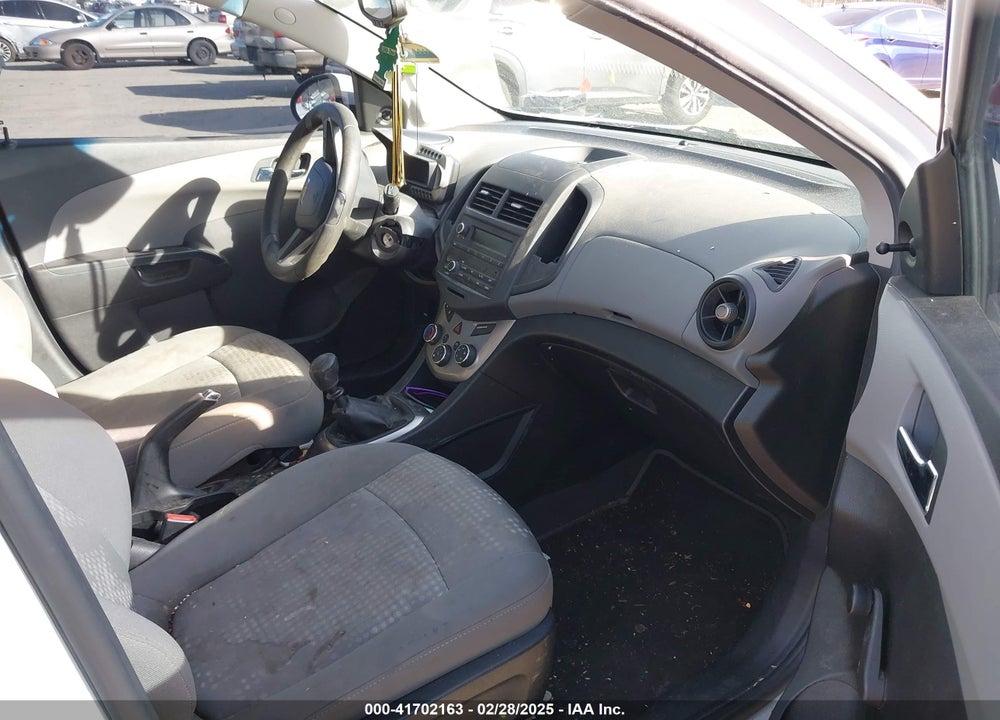 2013 CHEVROLET SONIC LS MANUAL VIN: 1G1JB6SG3D4152664