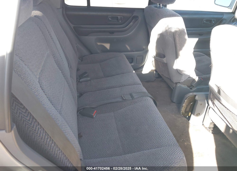 1998 HONDA CR-V EX VIN: JHLRD1863WC074582