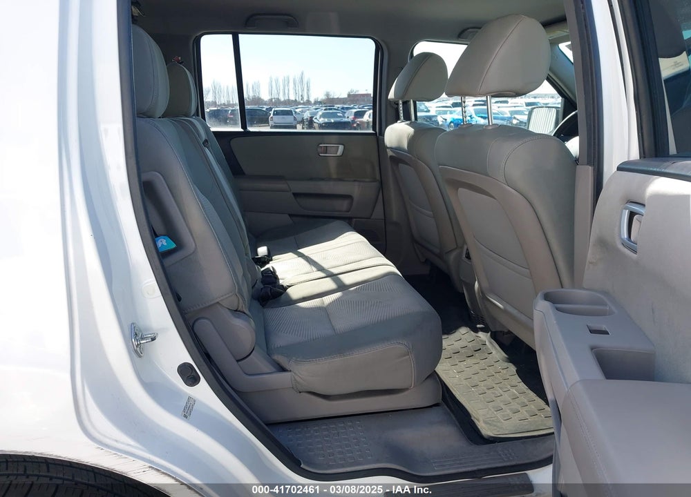 2014 HONDA PILOT VIN: 5FNYF4H29EB041783