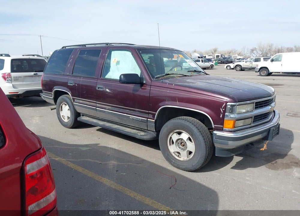 1996 CHEVROLET TAHOE K1500 VIN: 1GNEK13R3TJ397046