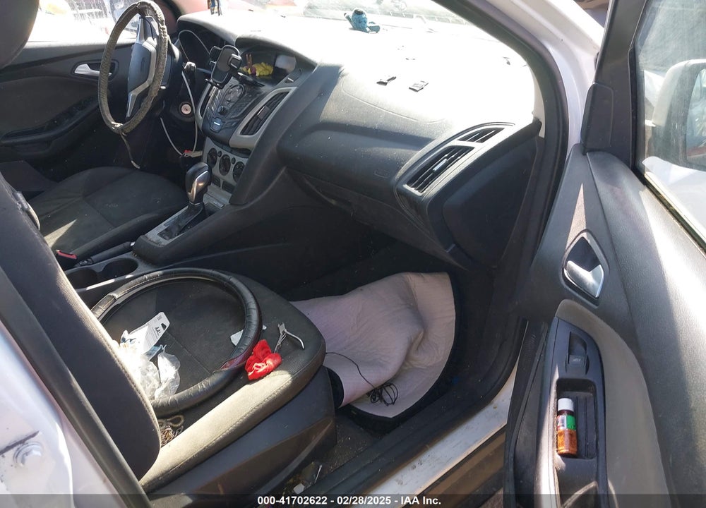 2014 FORD FOCUS VIN: 1FADP3K27EL198729
