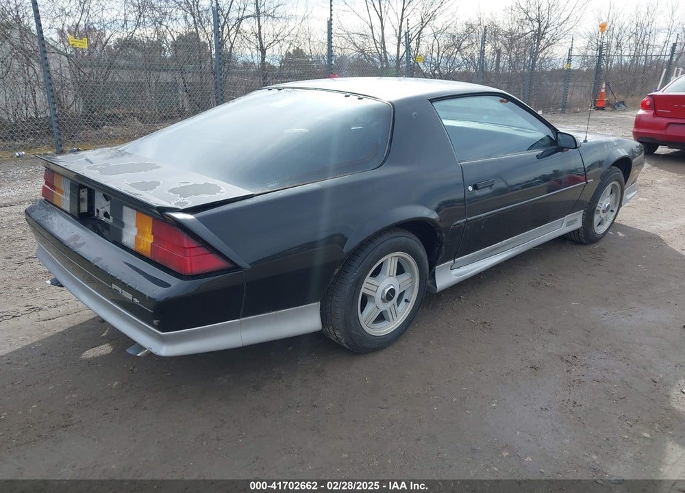 1992 CHEVROLET CAMARO RS VIN: 1G1FP23E1NL143868