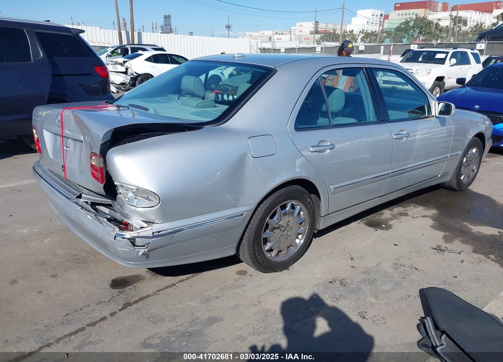 2000 MERCEDES-BENZ E 320 VIN: WDBJF65J9YB032354