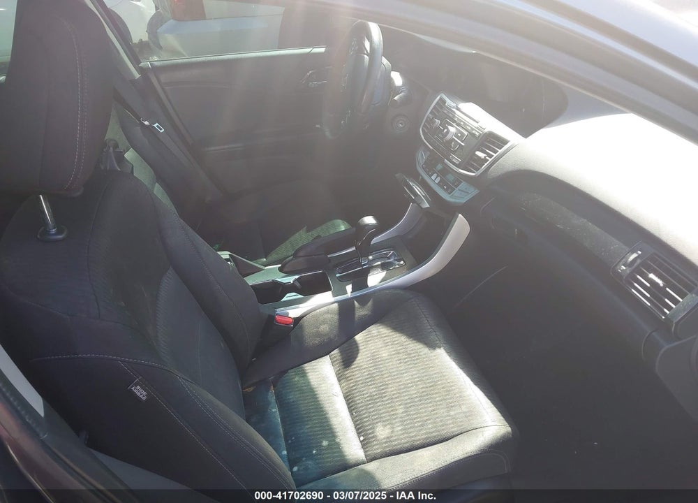 2013 HONDA ACCORD VIN: 1HGCR2F54DA212144