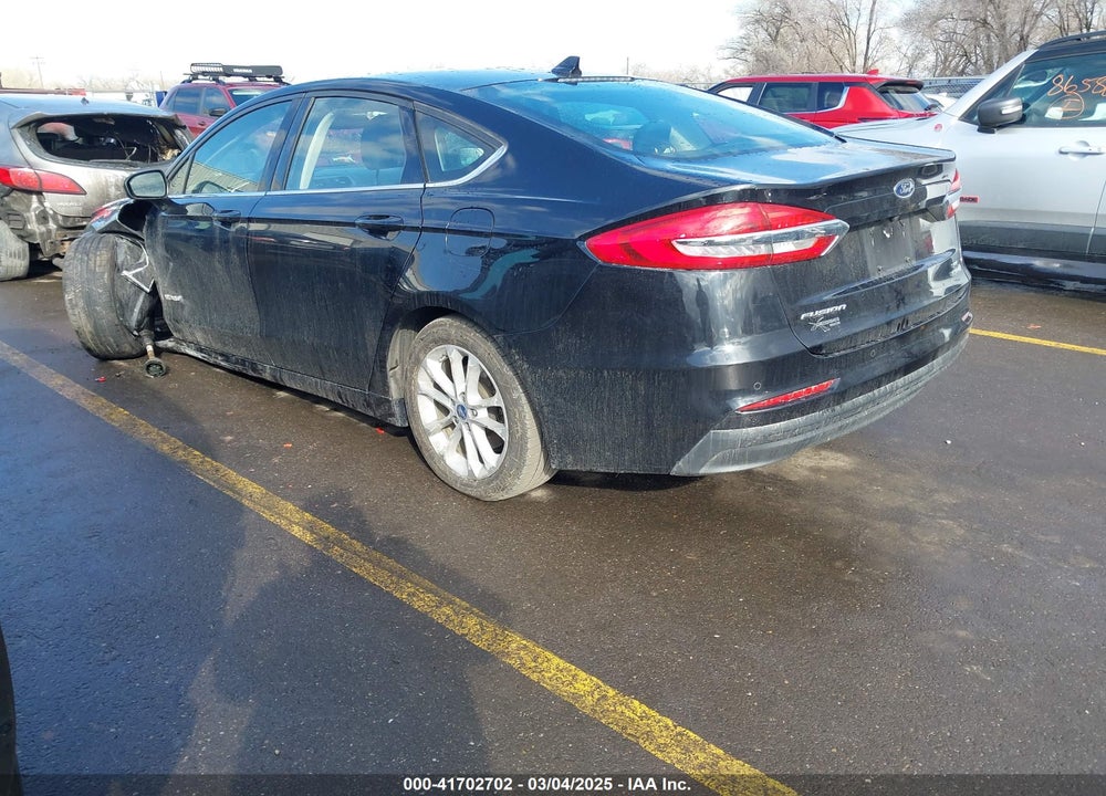 2019 FORD FUSION VIN: 3FA6P0LU1KR262008