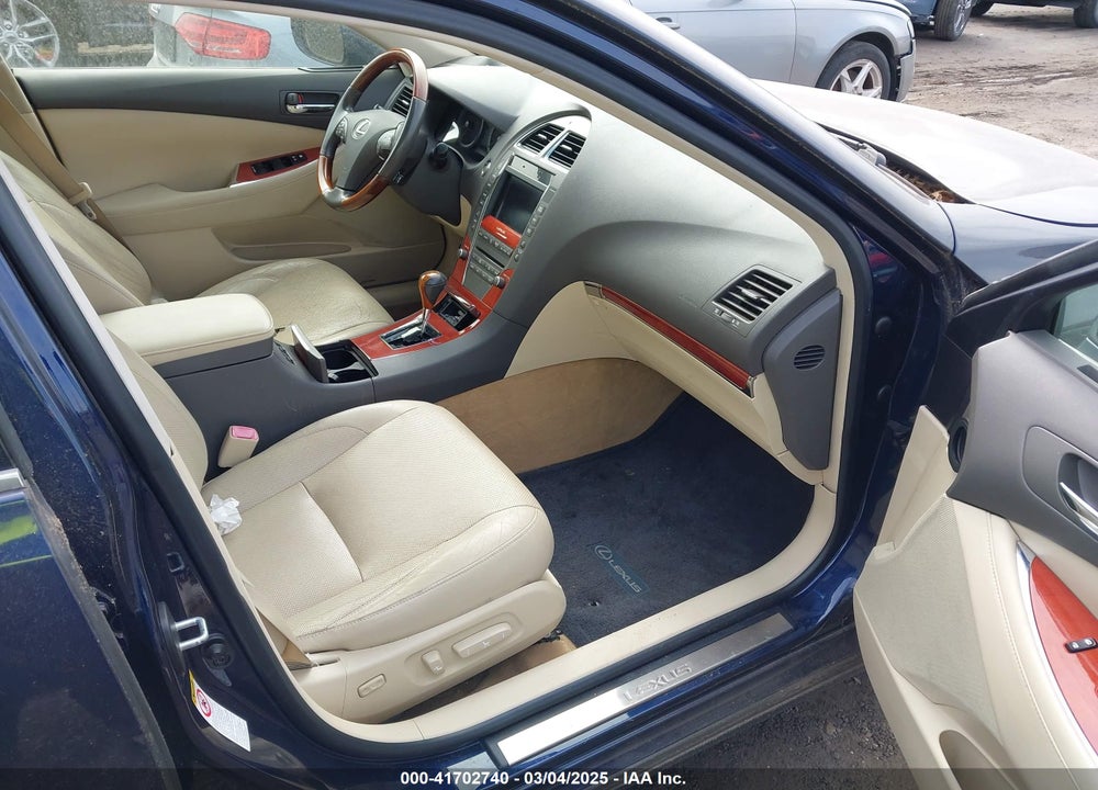 2011 LEXUS ES VIN: JTHBK1EG7B2460700