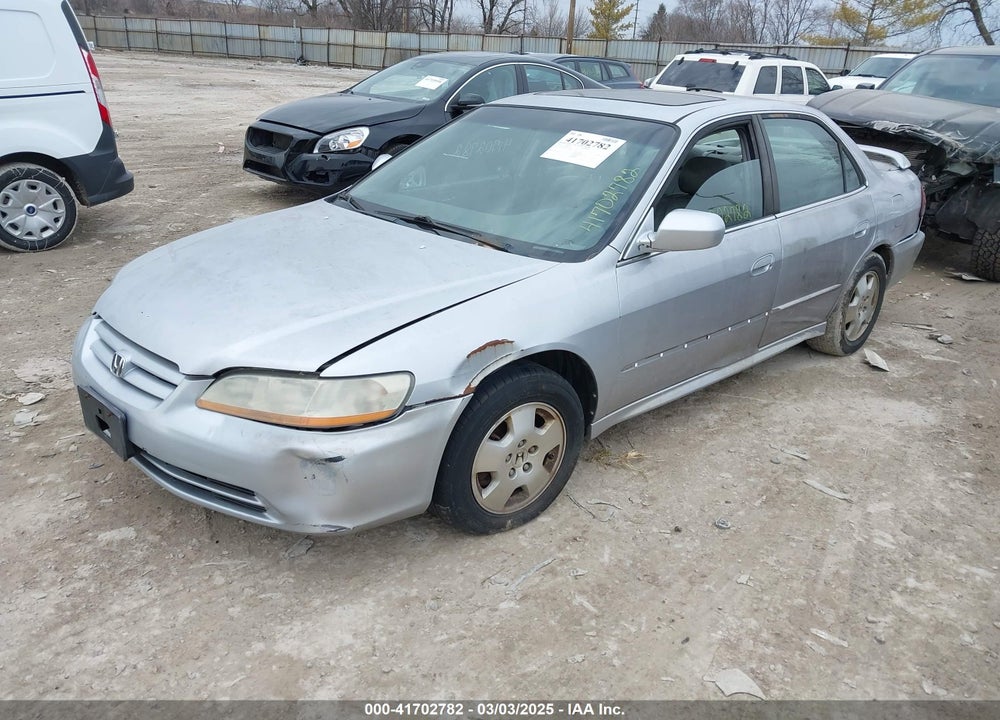 2001 HONDA ACCORD 3.0 EX VIN: 1HGCG165X1A022313