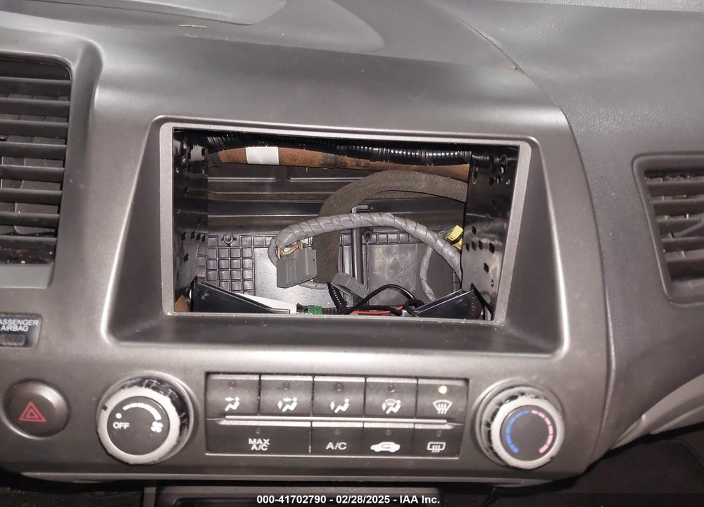 2008 HONDA CIVIC VIN: 1HGFA16578L016322