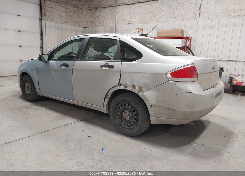 2010 FORD FOCUS SE VIN: 1FAHP3FN8AW225211