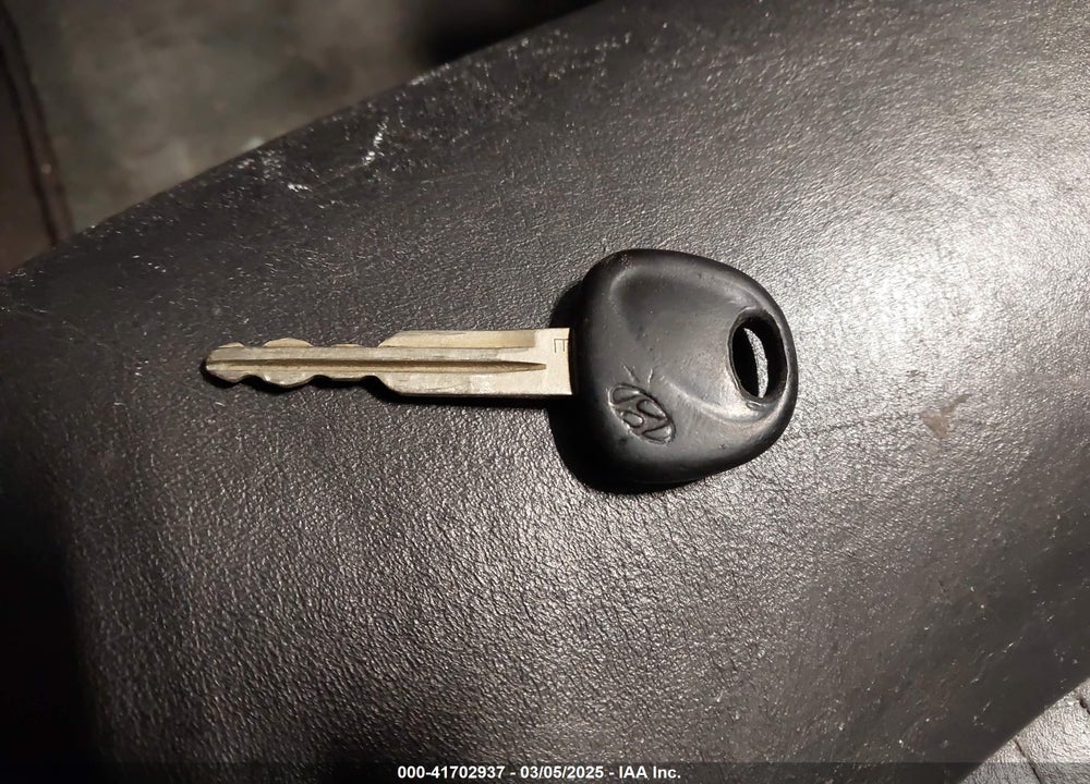 2003 HYUNDAI SONATA VIN: KMHWF35H33A782779
