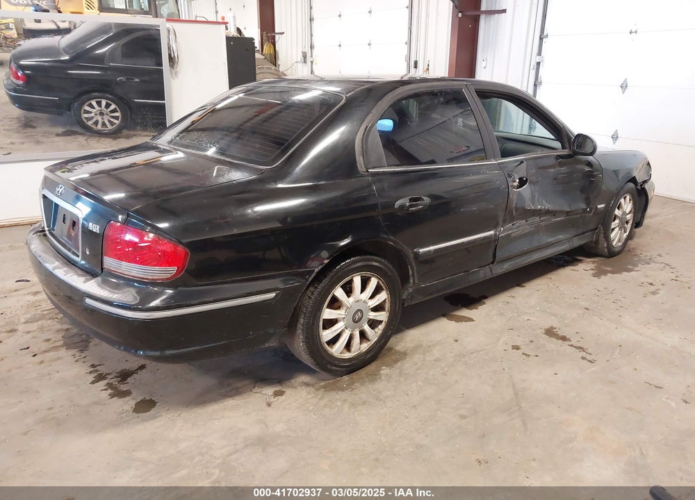 2003 HYUNDAI SONATA VIN: KMHWF35H33A782779