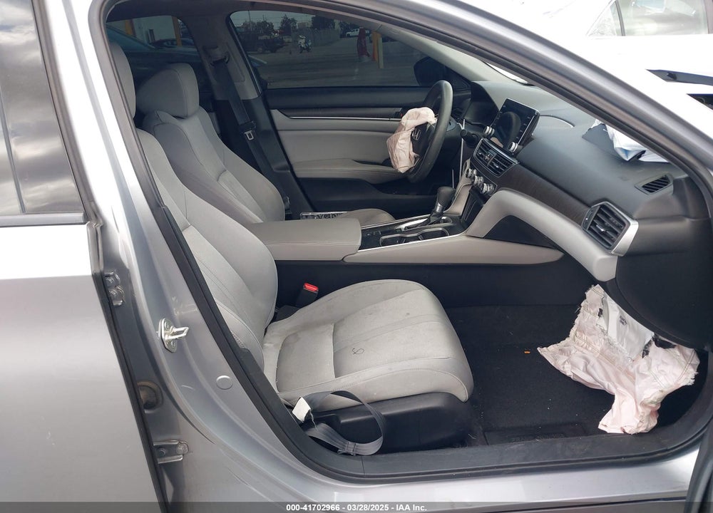 2018 HONDA ACCORD VIN: 1HGCV1F46JA082036