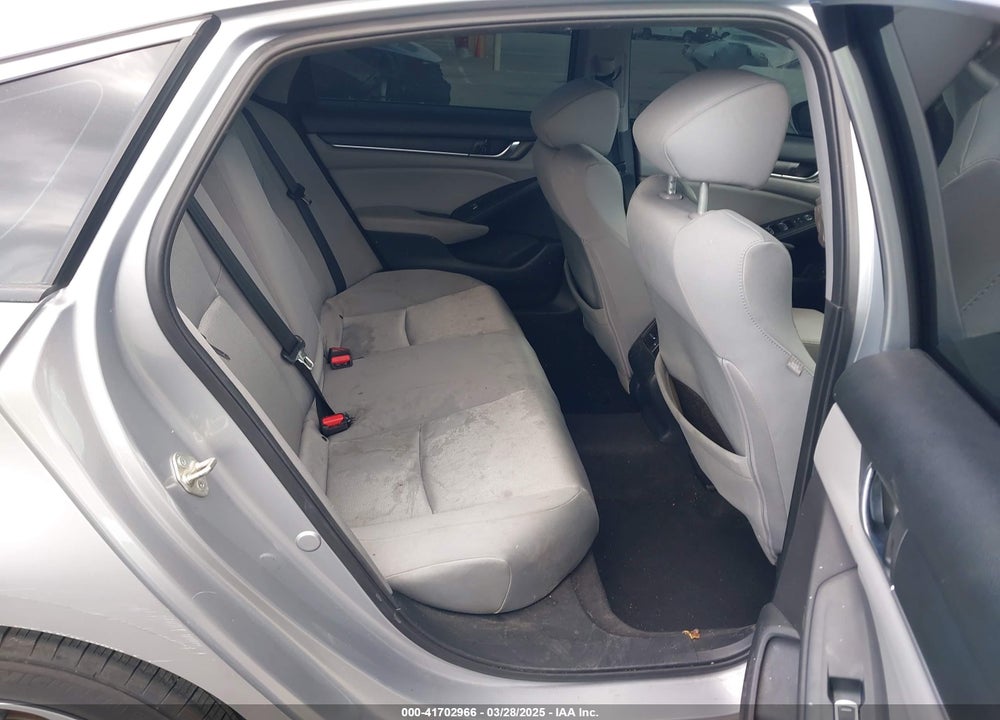 2018 HONDA ACCORD VIN: 1HGCV1F46JA082036