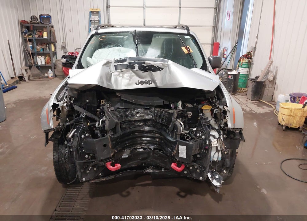 2016 JEEP RENEGADE VIN: ZACCJBCT4GPD15688