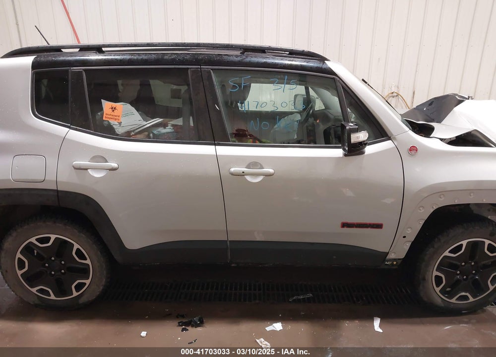 2016 JEEP RENEGADE VIN: ZACCJBCT4GPD15688