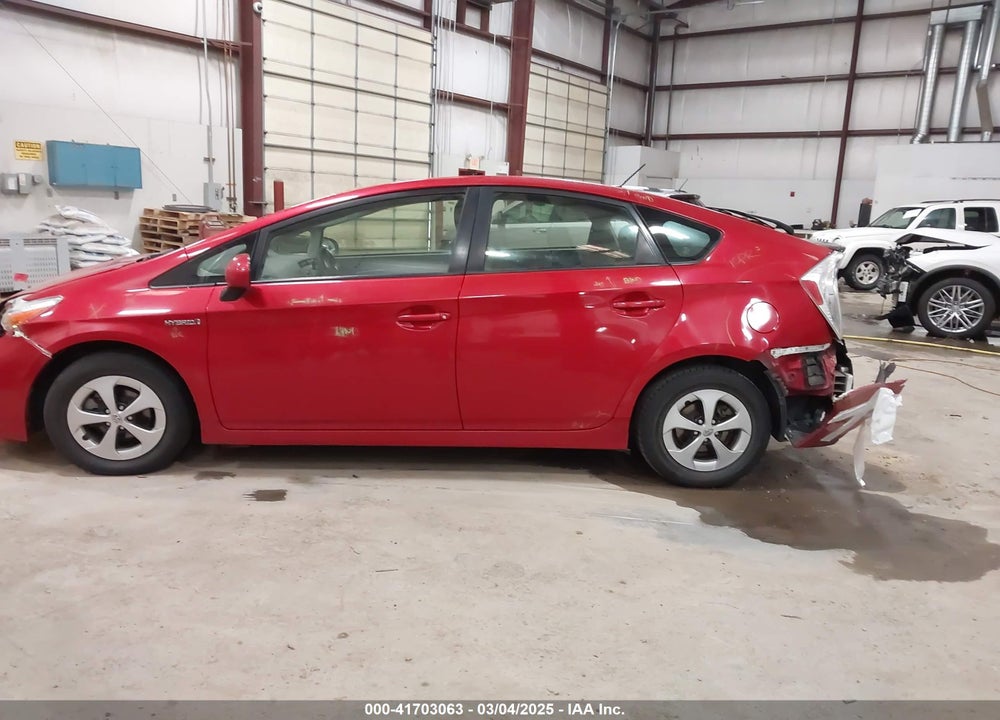 2015 TOYOTA PRIUS VIN: JTDKN3DU2F1994856