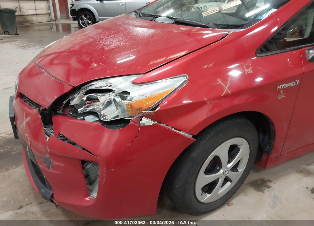 2015 TOYOTA PRIUS VIN: JTDKN3DU2F1994856