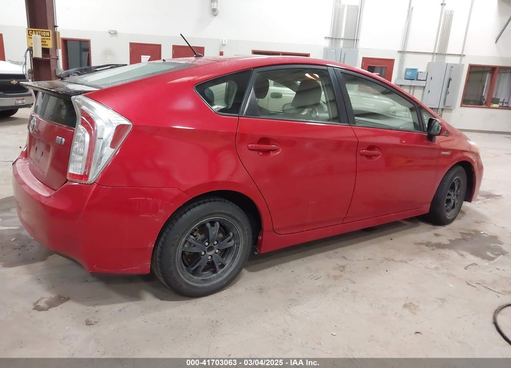 2015 TOYOTA PRIUS VIN: JTDKN3DU2F1994856