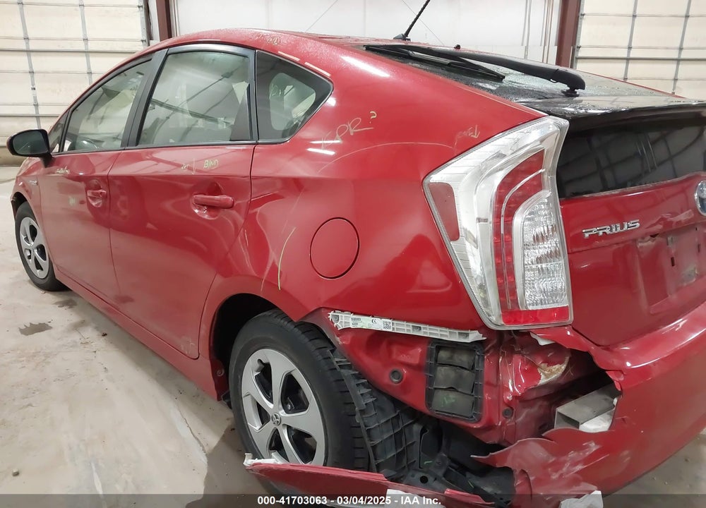 2015 TOYOTA PRIUS VIN: JTDKN3DU2F1994856